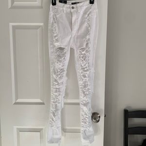 White distressed jeans size 3